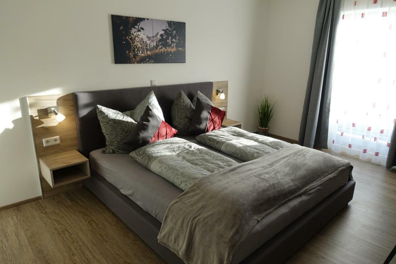 Haus Brunner Hotel Бад Митерндорф Екстериор снимка